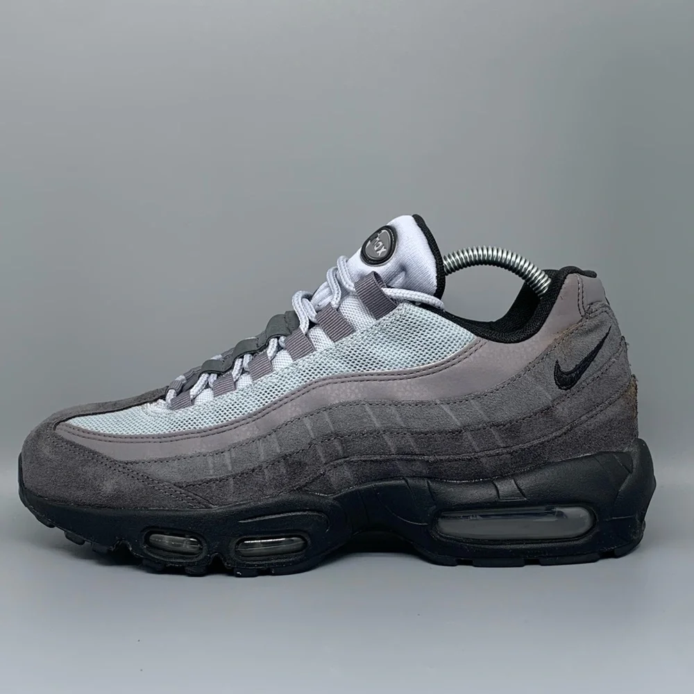 Nike Air Max‎ 95 Anthracite Black Shoes Men’s Sz 8.5 / Women’s Sz 10